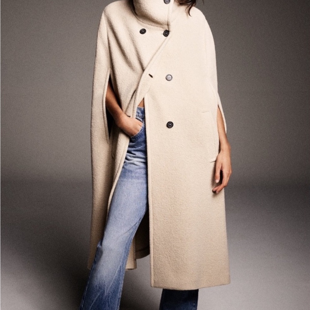 ZARA BEAUTIFUL LIMITED EDITION CAMEL BEIGE CAPE WITH BUTTON CLOSURE (RARE) 🔥🔥